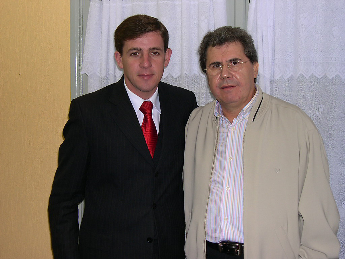 Morando e  Nicanor Lopes<a style='float:right;color:#ccc' href='https://www3.al.sp.gov.br/repositorio/noticia/03-2008/Morando Nicanor.jpg' target=_blank><i class='bi bi-zoom-in'></i> Clique para ver a imagem </a>